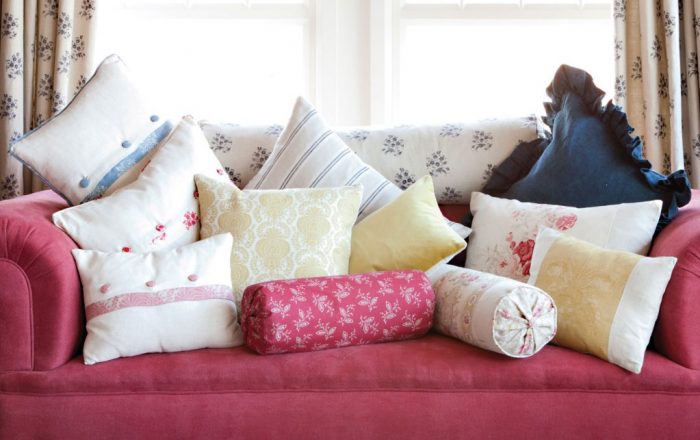 Диванные подушки своими руками: простые способы украсить милый дом
