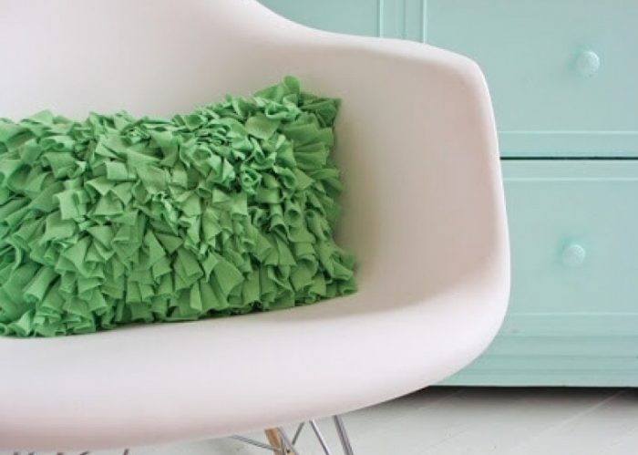 Диванные подушки своими руками: простые способы украсить милый дом