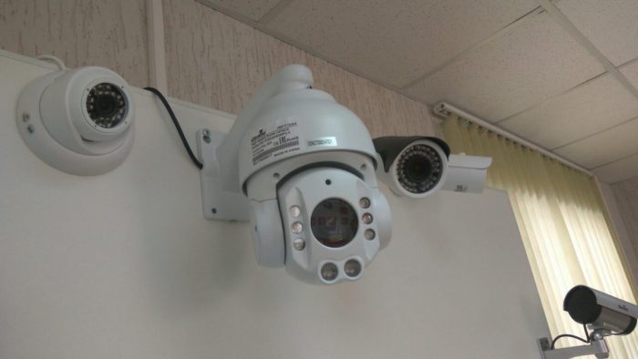Как установить камеру видеонаблюдения: надежная защита своими руками