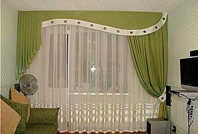 Тюль для зала с балконной дверью: виды ткани и простые требования к ней
