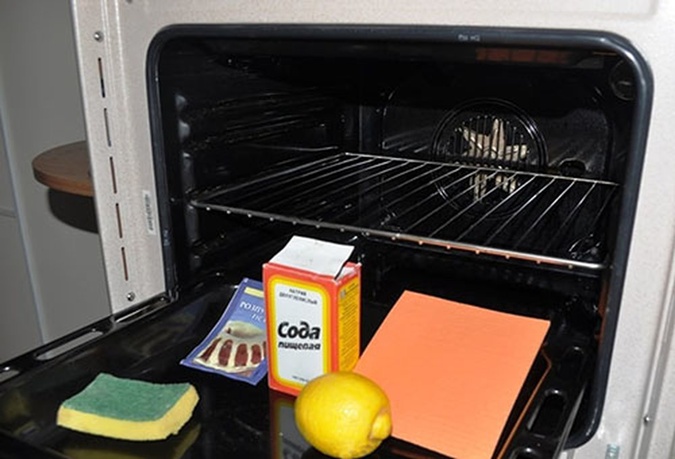 Как очистить духовку в домашних условиях: помощь подручных средств