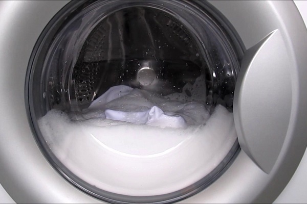 Как слить воду из стиральной машины: причины и 5 способов избавления