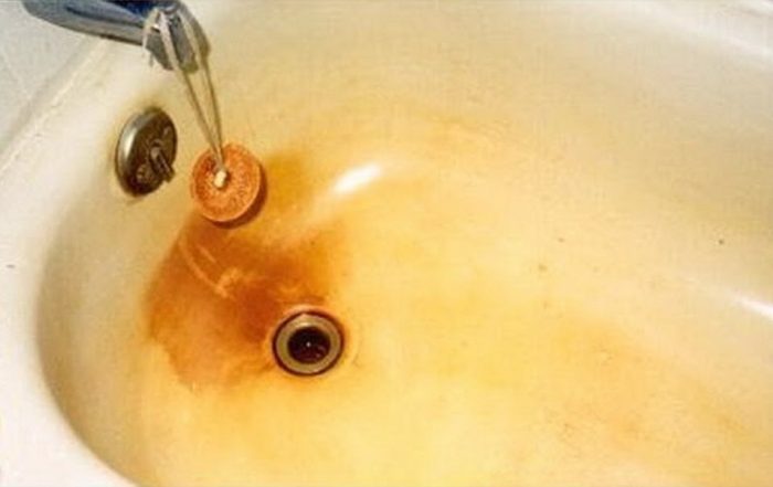 Как отмыть ванну от желтого налета: обзор потенциальных способов