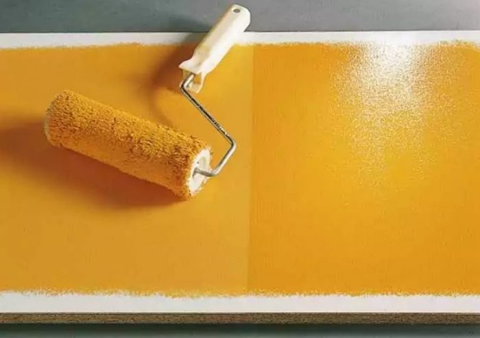 Как снять старую краску: механический, термический и химический метод