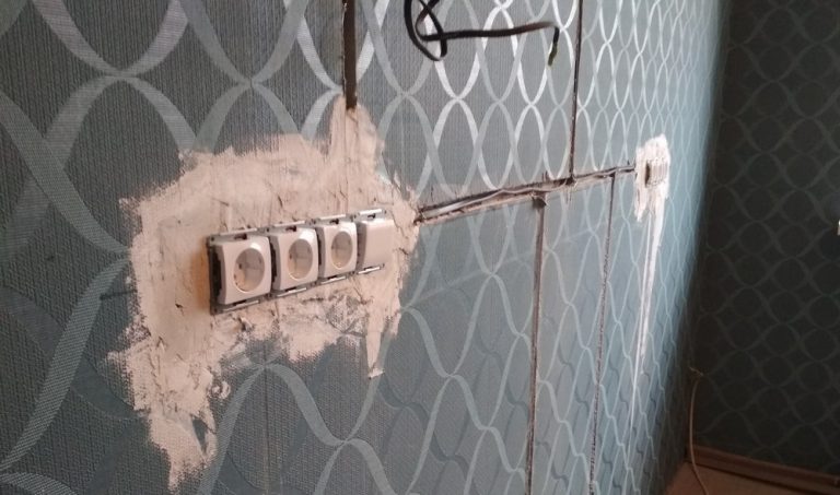 Как перенести розетку: 3 способа перемещения и их особенности