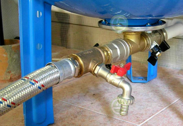Как слить воду с насосной станции на зиму: этапы консервации системы водоснабжения