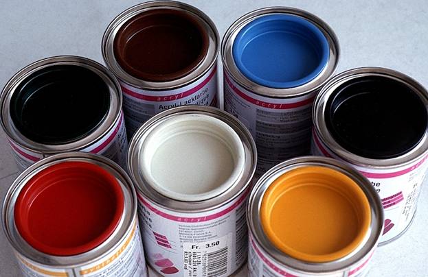 Покраска стен в гараже: разновидности материалов и этапы работы