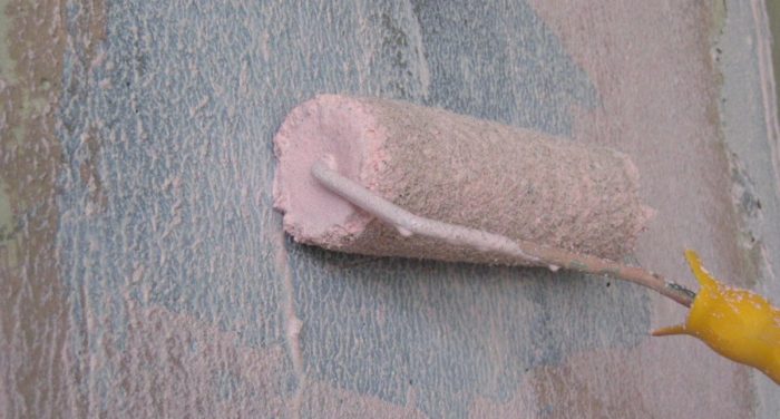 Покраска стен в гараже: разновидности материалов и этапы работы