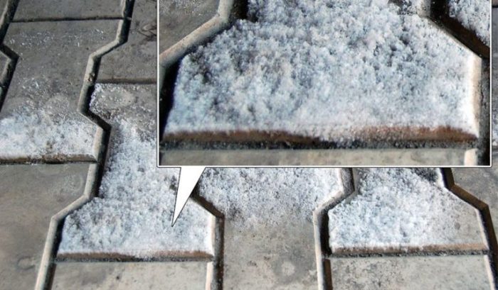 Высолы на тротуарной плитке: способы избавления от белого налета